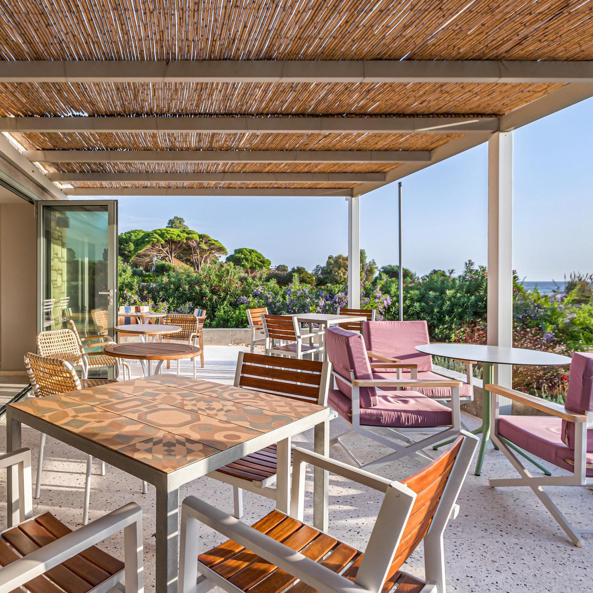 Callisto Seaside Homes&Suites Marathópolis Exterior foto