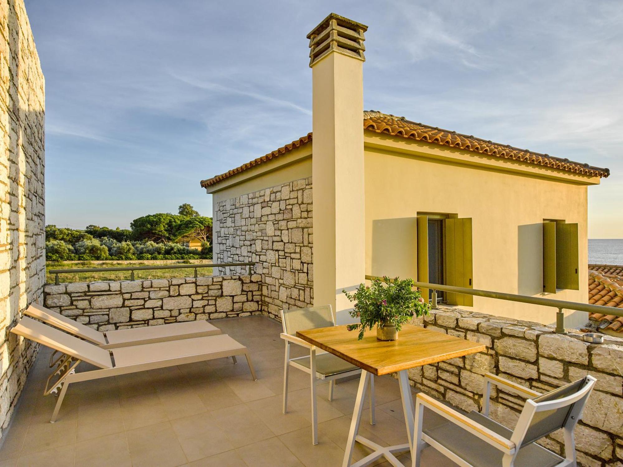 Callisto Seaside Homes&Suites Marathópolis Exterior foto