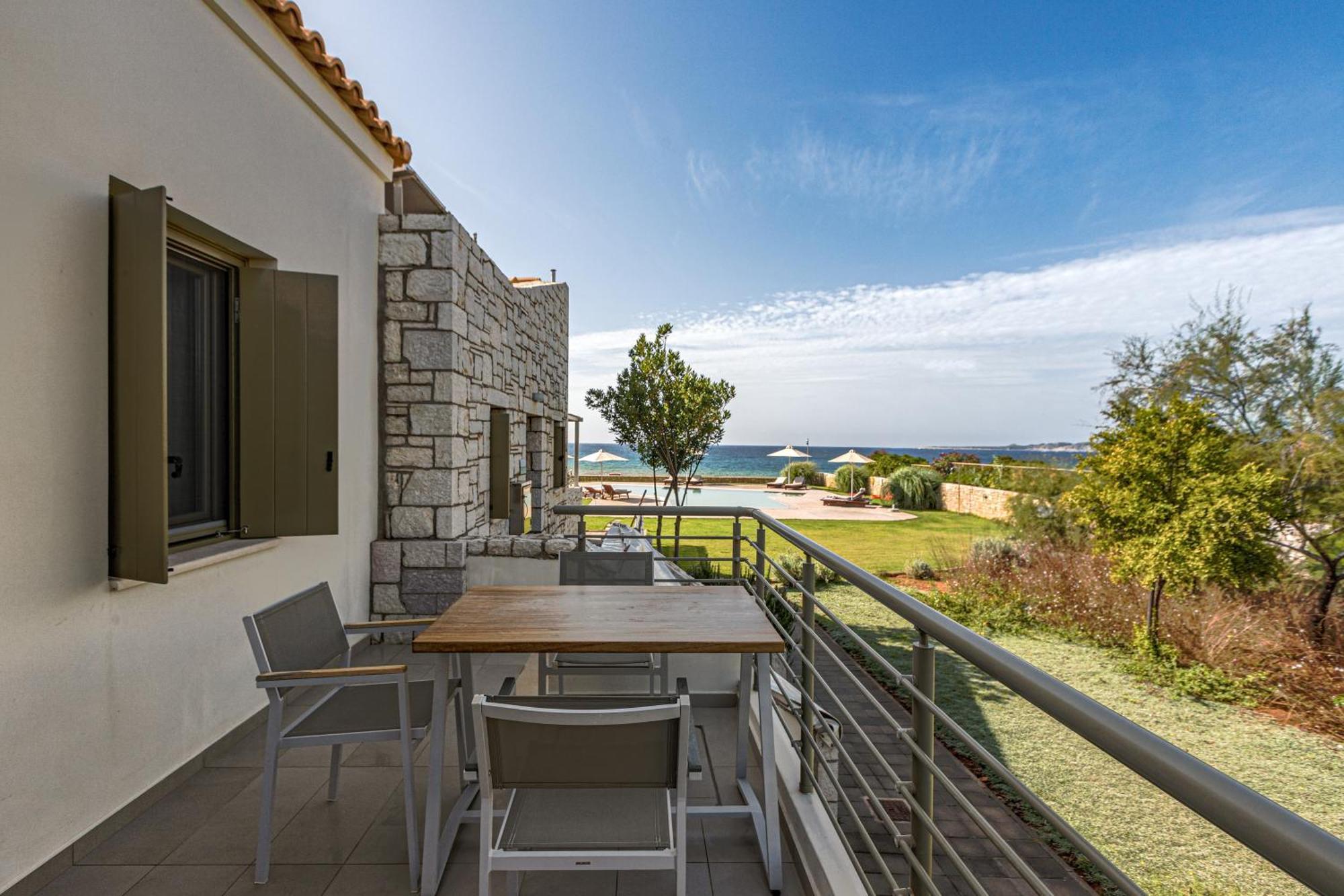 Callisto Seaside Homes&Suites Marathópolis Exterior foto