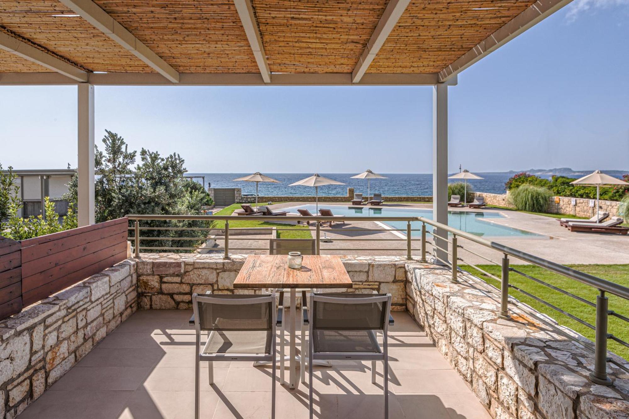 Callisto Seaside Homes&Suites Marathópolis Exterior foto